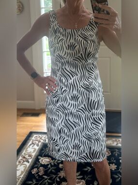 Jessica Howard Black and White Zebra Print Midi Dress